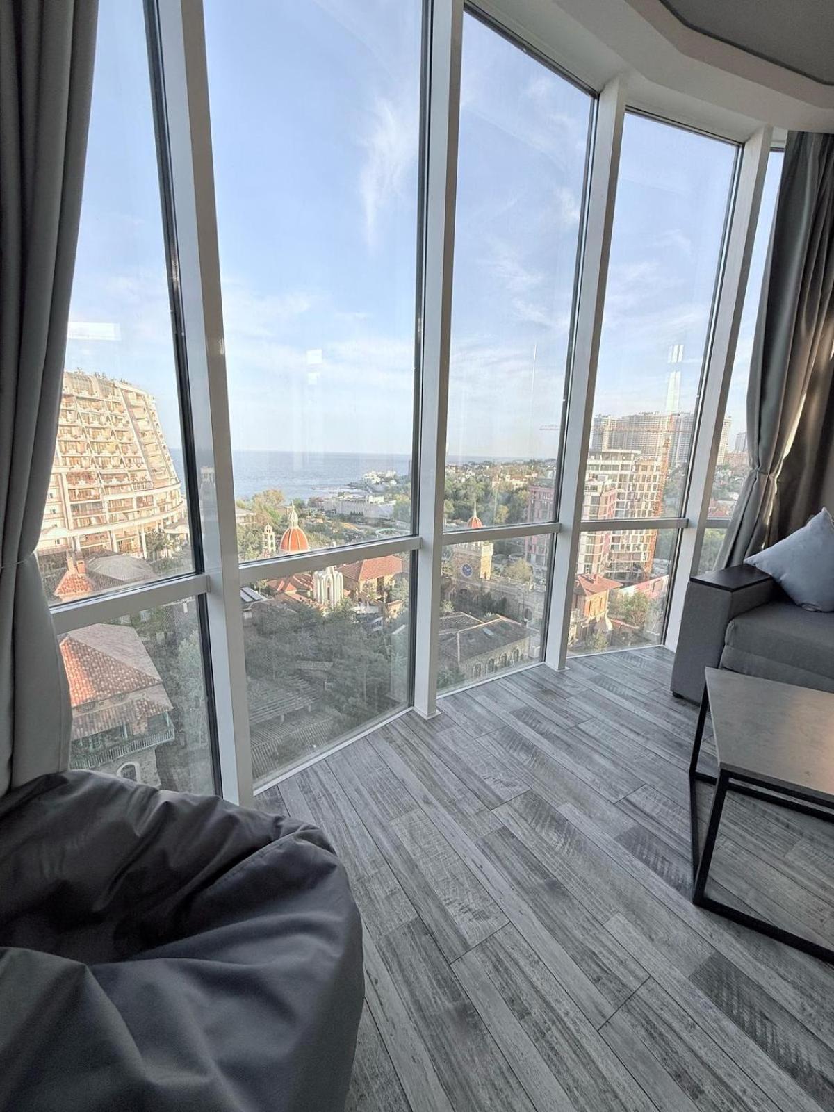 Gagarin Plaza Apartments โอเดสซา ภายนอก รูปภาพ