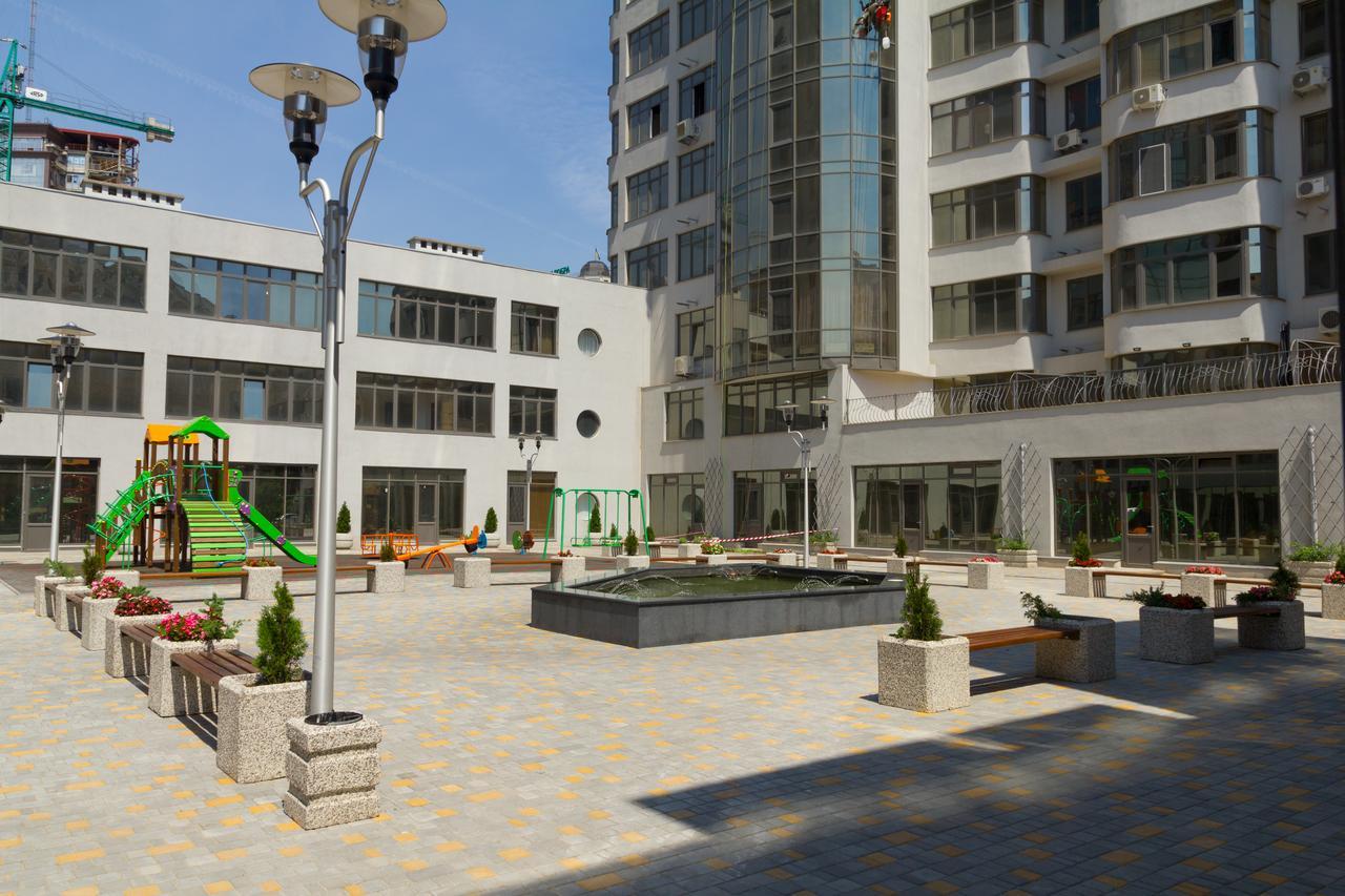 Gagarin Plaza Apartments โอเดสซา ภายนอก รูปภาพ